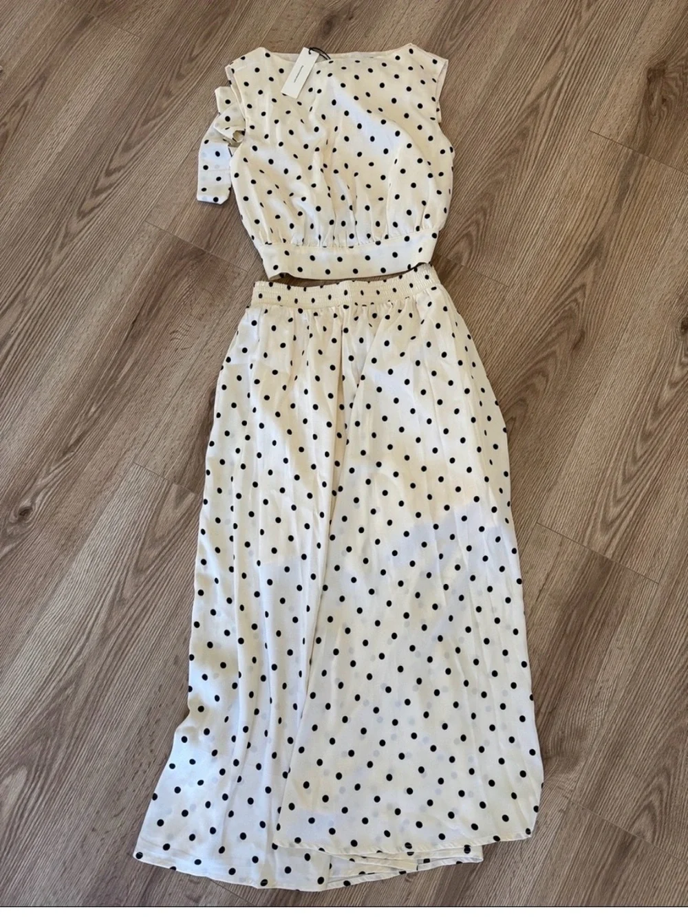 Commense White and Black Polka Dot Blouse with skirt - Picture 1 of 5